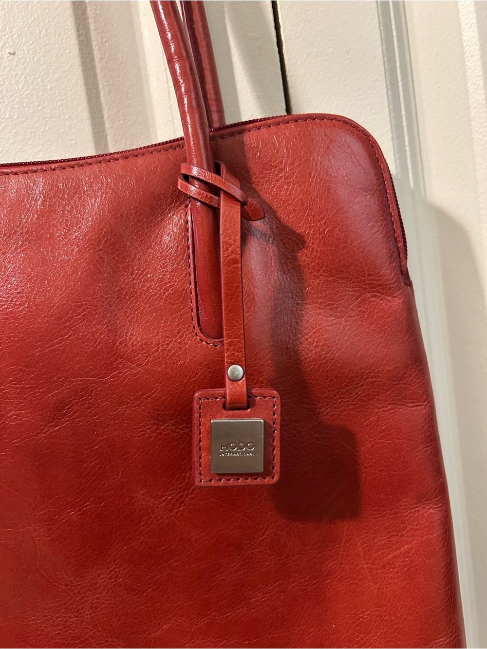 Rare vintage Y2K HOBO international minimalist red leather shoulder tote bag - Picture 4 of 13